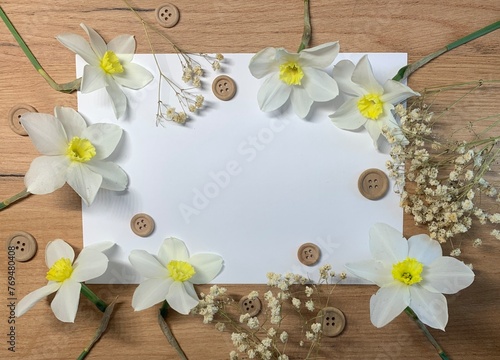 Decorated wood background with blank note
