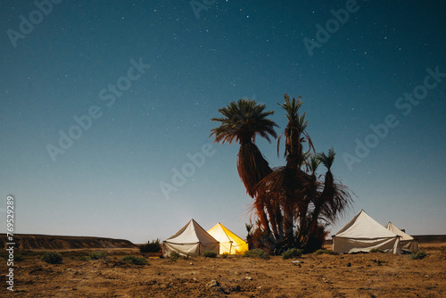Valokuva A desert camp made of bedouin tents in an oasis on Sahara desert Morocco