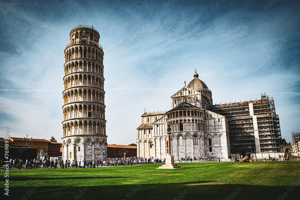 city leaning tower of Pisa Italy