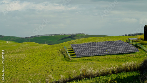 Panorama collinare della Val d'Orcia lungo il percorso ciclistico dell'Eroica. Provincia di Siena. Toscana , Italia
 photo