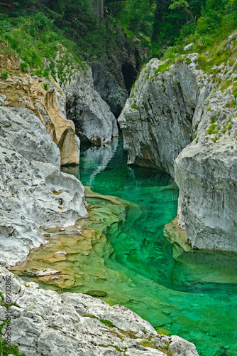 Pozze Smeraldine, acqua e roccia