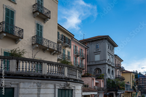 Fototapeta Naklejka Na Ścianę i Meble -  Tourist destination small medieval village of Bellagio with hilly narrow streets and luxurious villas, holiday destination on Lake Como, Italy