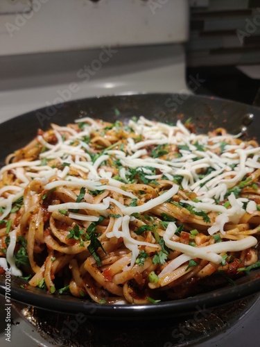 stir fried noodles with chees