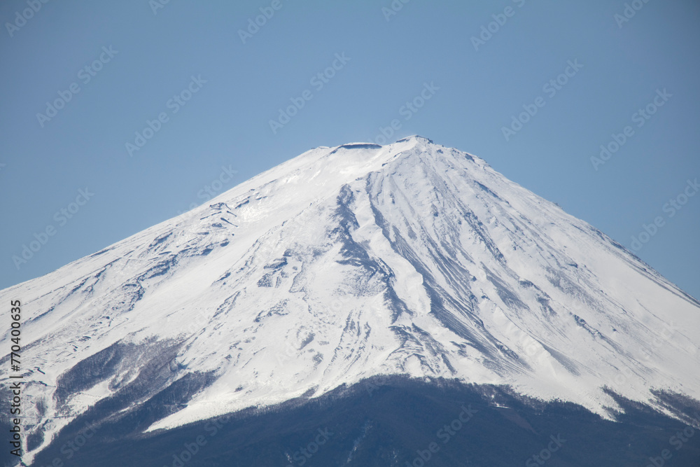 雪被る富士山