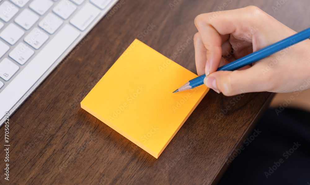 Hand write notes to sort the management of the work process. Hand write notes to sort the management of the work process.
