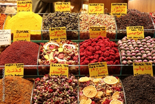 Différente variété de thé dans le Grand Bazar - Istanbul  photo