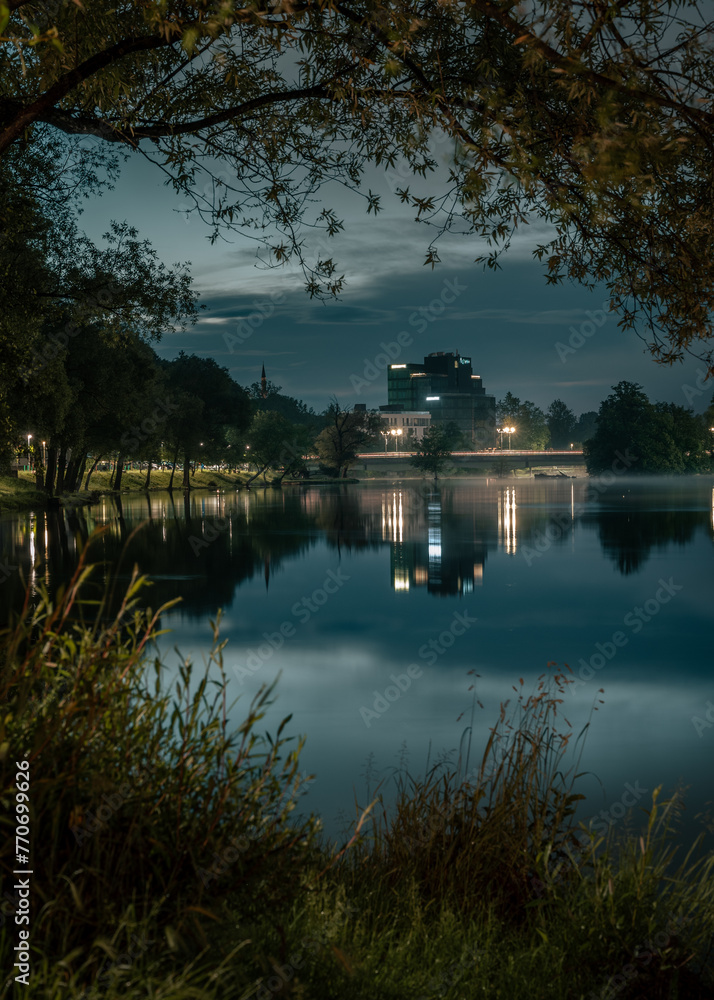 Obraz premium reflection in the lake