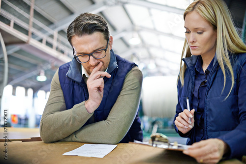 Фотография Warehouse, teamwork and people with document for shipping schedule, logistics or serious man problem solving