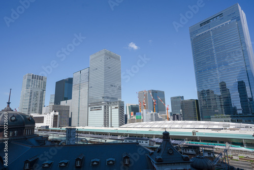 東京駅周辺の高層ビル群