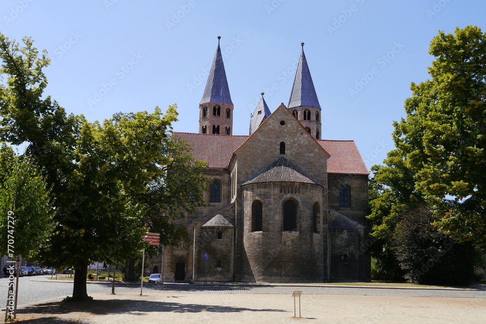 Romanische Liebfrauenkirche in Halberstadt Romanische Liebfrauenkirche in Halberstadt