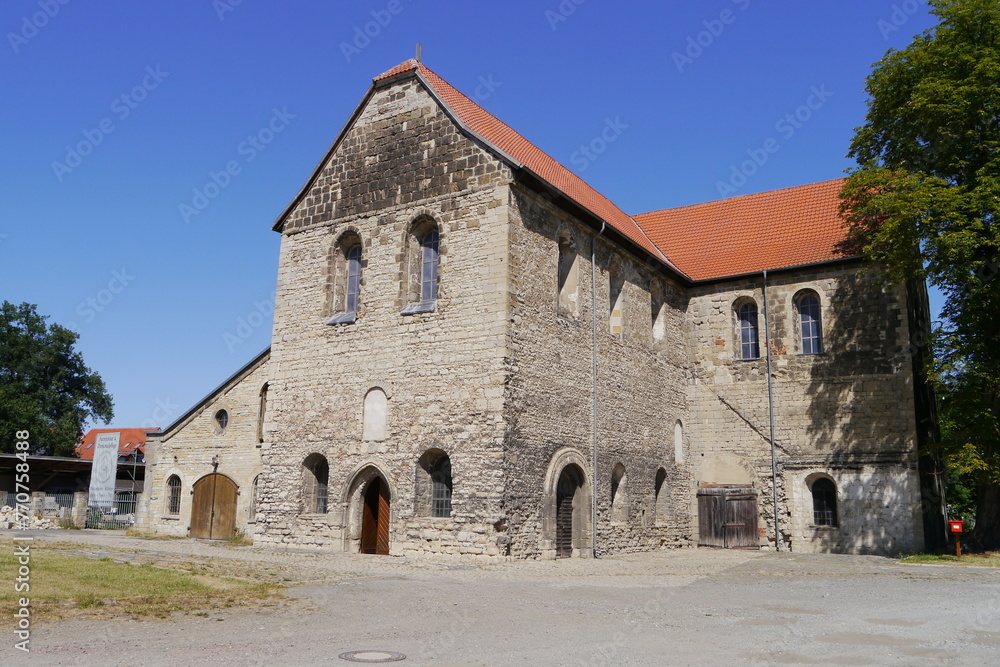 Fototapeta premium Kloster Sankt Burchardi in Halberstadt