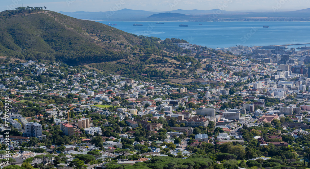 Luftbild Kapstadt und der Atlantischer Ozean aus der Luftperspektive Südafrika