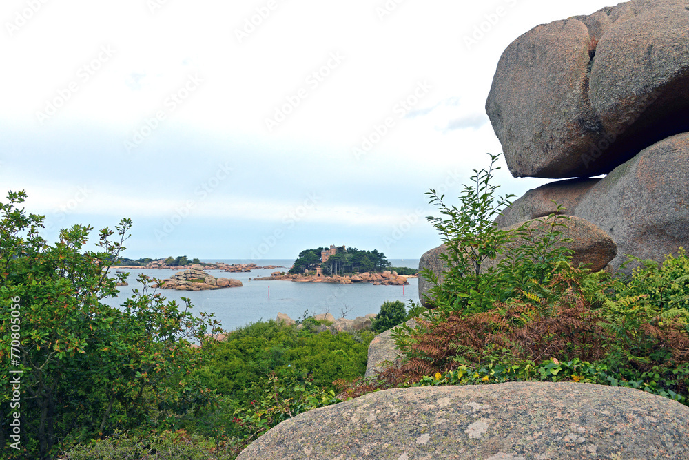 Die Felsenküste Granit Rose in der Bretagne