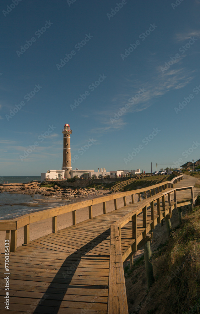 Camino hacia el faro Camino hacia el faro