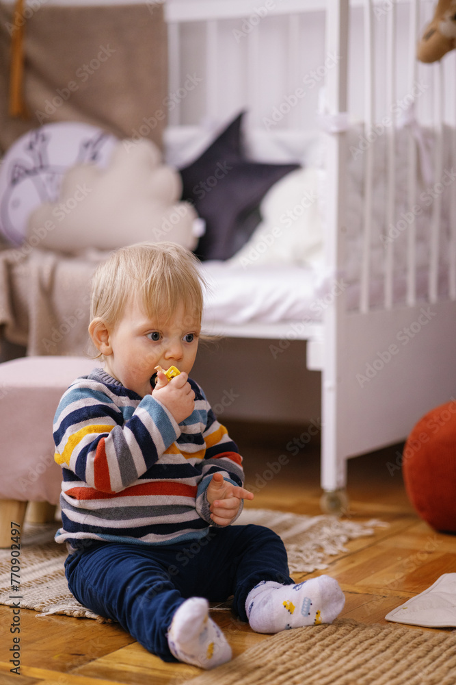 Babyhood childish self-reliance support development facial expression Babyhood childish self-reliance support development facial expression