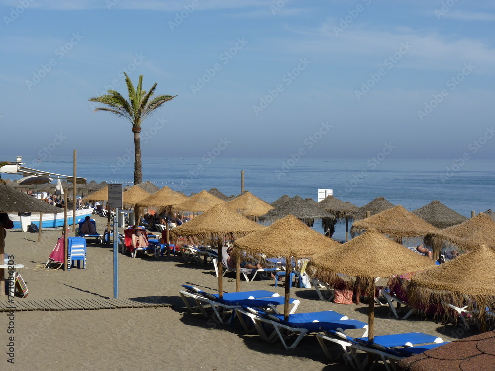 Parasol de paille plage Marbella Espagne