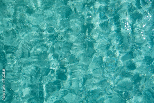 Blue green water surface texture, clear ocean © Hiromi Ito Ame