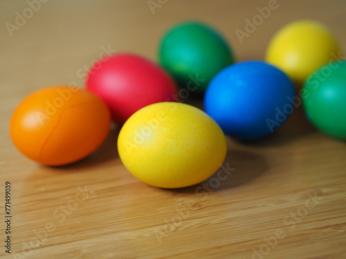 Kolorowe jajka wielkanocne © EwaAF