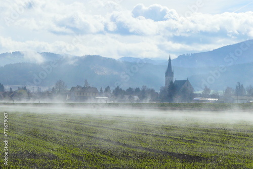 Morgennebel zieht durch das Murtal