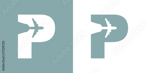 Logo travel. Letra inicial P con silueta de avión en espacio negativo para agencia de viajes