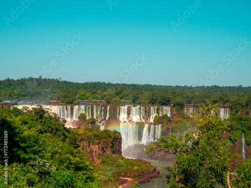 Obraz na plátně Experimenta la emoción estimulante de presenciar las Cataratas del Iguazú, la ob