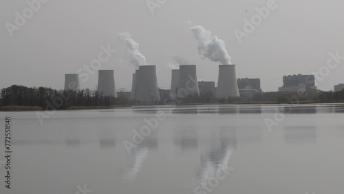 Kraftwerk Jänschwalde - Wärmekraftwerk - Braunkohle - Energie - Lausitz - Teichland - Brandenburg - Deutschland - 4K - Video - Concept Kohle - Qualm  photo