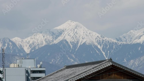 Wallpaper Mural 松本駅から望む北アルプス 2024年3月撮影 Torontodigital.ca