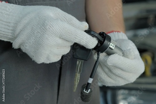 Foto A new ignition lock and a set of ignition keys