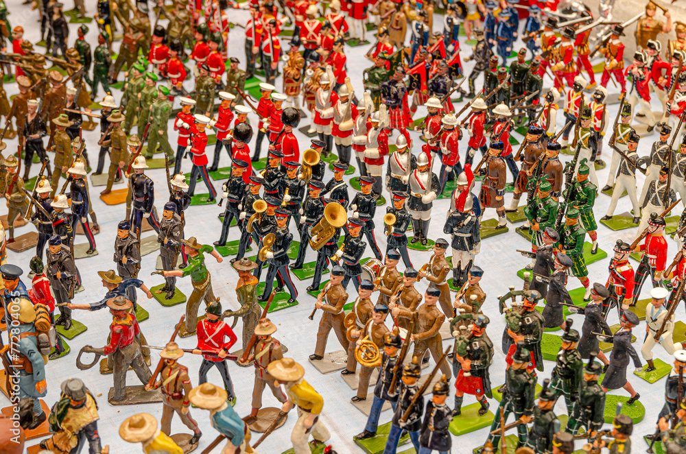 British hand painted metal soldier figurines British hand painted metal soldier figurines