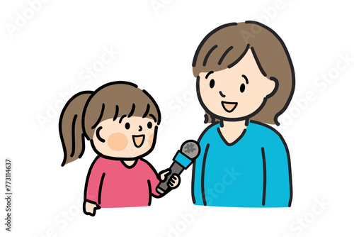 お母さんにインタビューする子ども