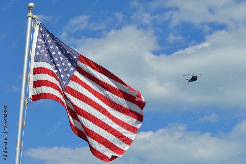 Fototapeta premium american flag against sky