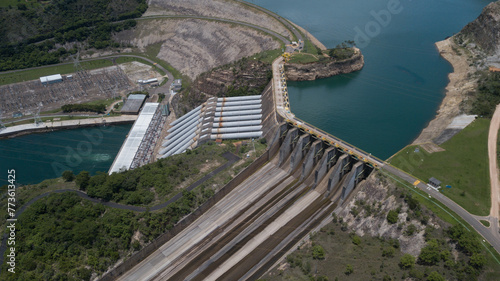 Usina Furnas Energia Drone Hidrelétrica Barragem Lago Represa Turbinas Produção Eletricidade Tecnologia Engenharia Construção Arquitetura Infraestrutura Rio Mar Minas Gerais Ambiental Reservatório