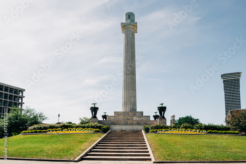 Robert E. Lee monument column, New Orleans