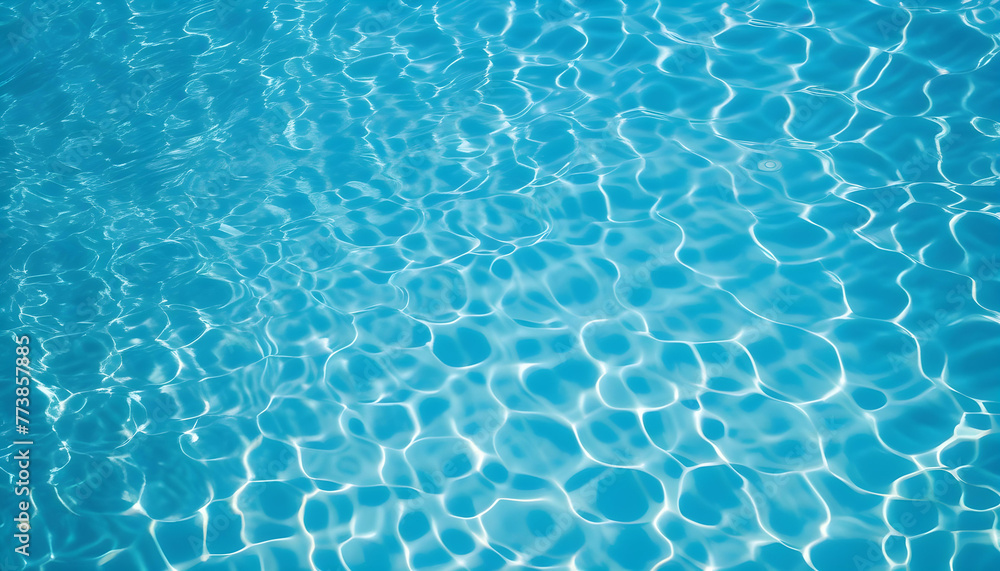 A close-up of the rippling and sparkling water surface of the pool seen from directly above. 真上から見た一面の波打って輝くプールの水面のクローズアップ