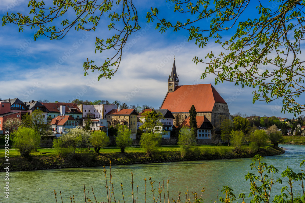 Fototapeta premium Laufen an der Salzach