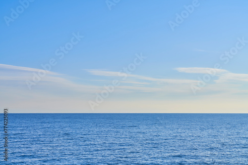 水平線の見える海