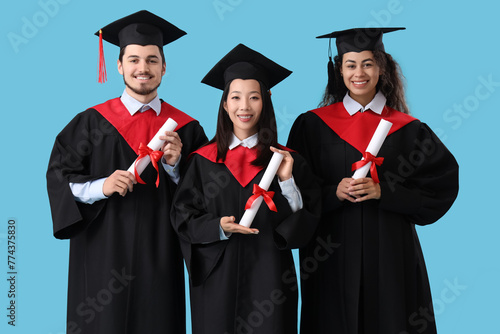 Graduate students with dipl...