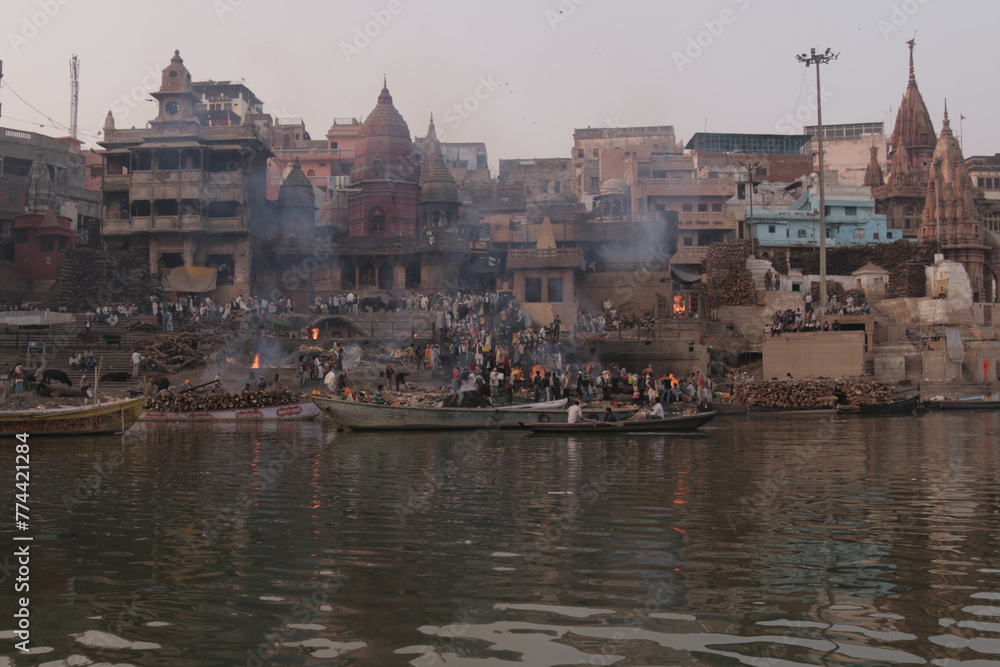 Fototapeta premium Varanasi Ganges Ghats Temples India Sacred Hinduism Pilgrimage Rituals Boat Sunrise Sunset Reflection Spiritual Culture Heritage Tourism Iconic Scenic Views River Asia