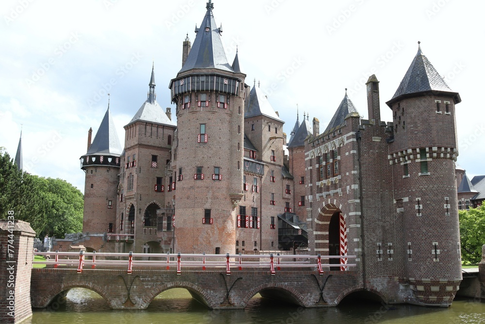 Fototapeta premium CASTILLO DE HAAR, PAISES BAJOS, EUROPA