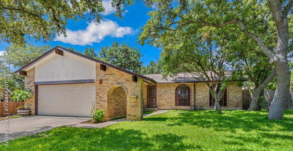 Obraz premium older house