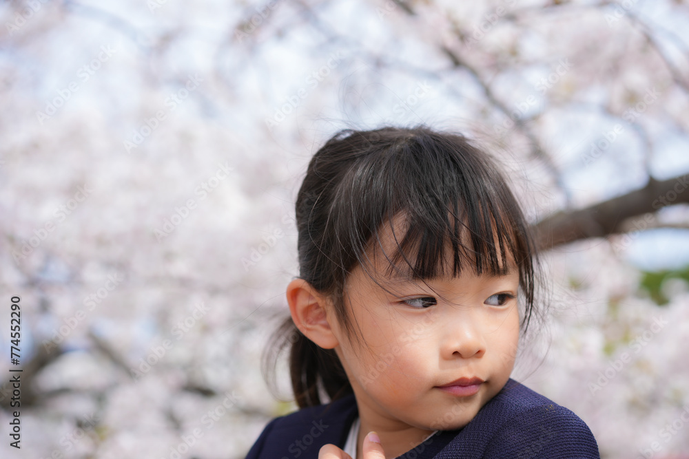 桜と少女 桜と少女