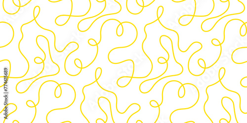 Noodle pasta seamless pattern vector background. Spaghetti curvy doodle pattern, Italian pasta background. Chinese abstract noodle, ramen design yellow food wallpaper. Vector illustration © Polina Tomtosova