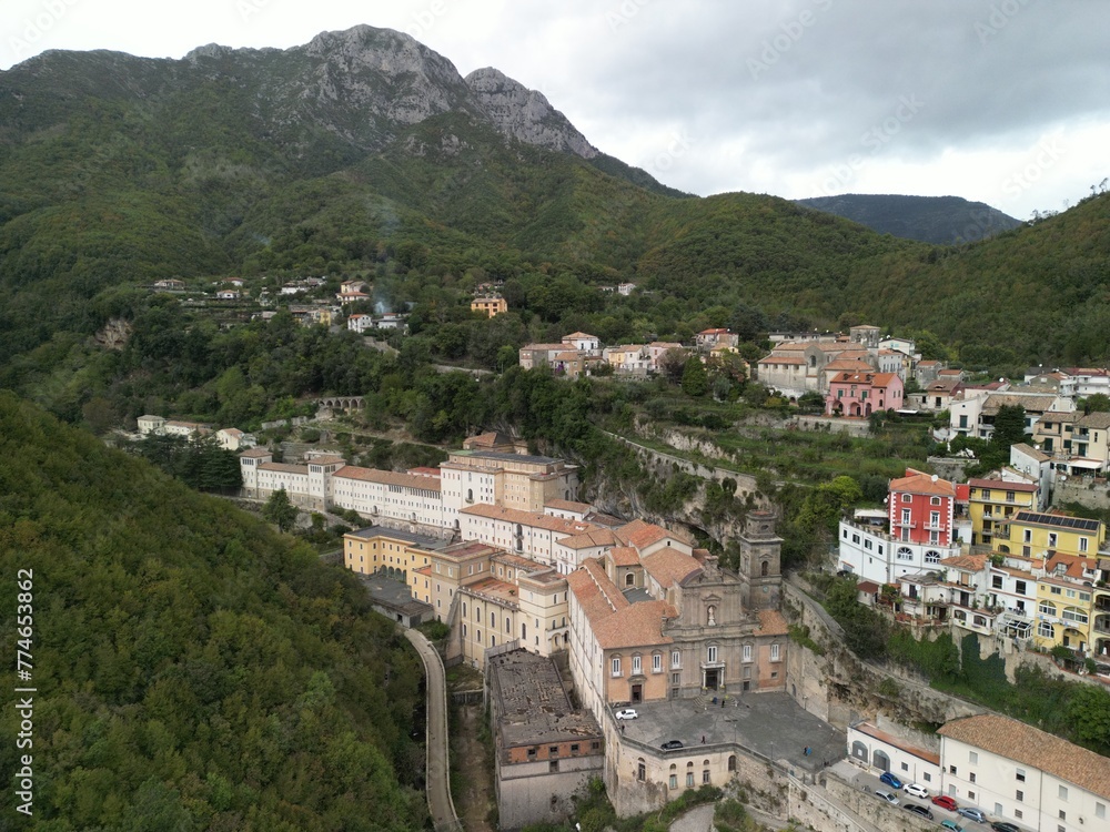 Naklejka premium badia cava de'tirreni italy 