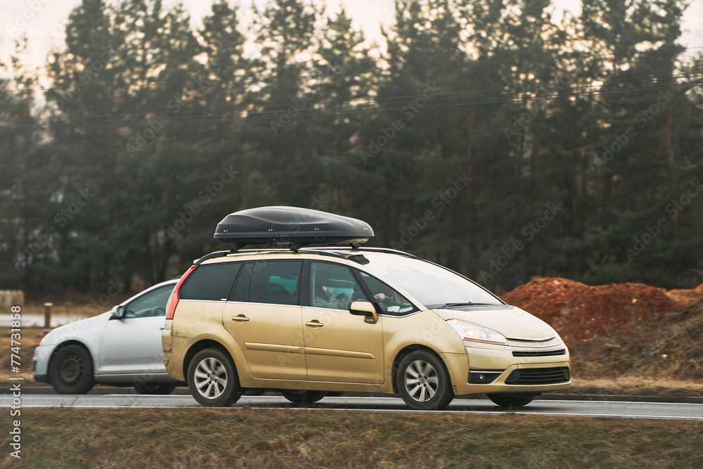 Family SUV Ready for Adventure with Roof Luggage Rack Family SUV Ready for Adventure with Roof Luggage Rack