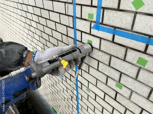 水循環無振動ドリル削孔