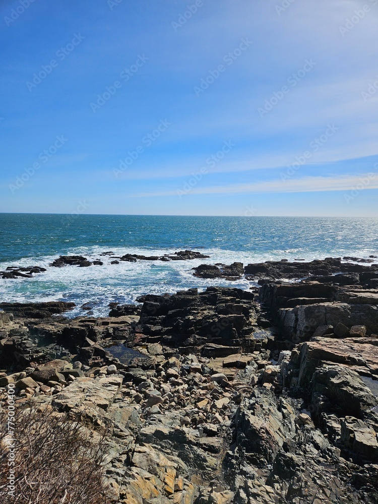sea and rocks