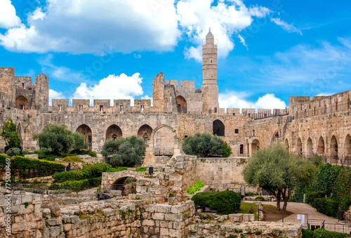 The panoramic view of the ancient citadel “Tower of David” in . Ancient city walls  Jerusalem, Israel 04 april 2024 © Marcio