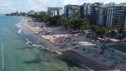 Praia de Pajuçara em Maceió, Alagoas photo