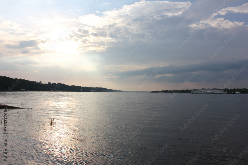 Obraz premium sunset over the river