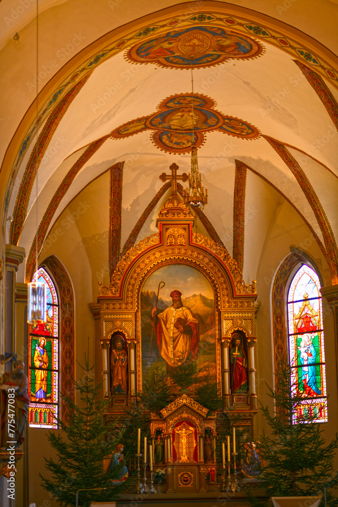Innenansicht der Pfarrkirche Nauders - Tirol (Österreich)